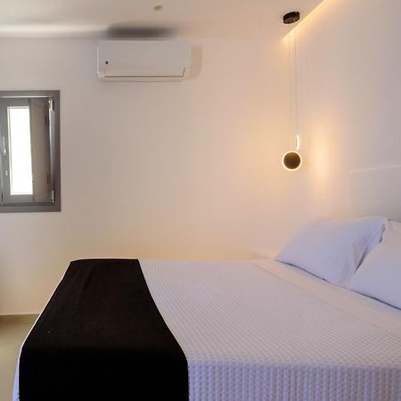 Tataki Family Hotel Fira  Exterior foto
