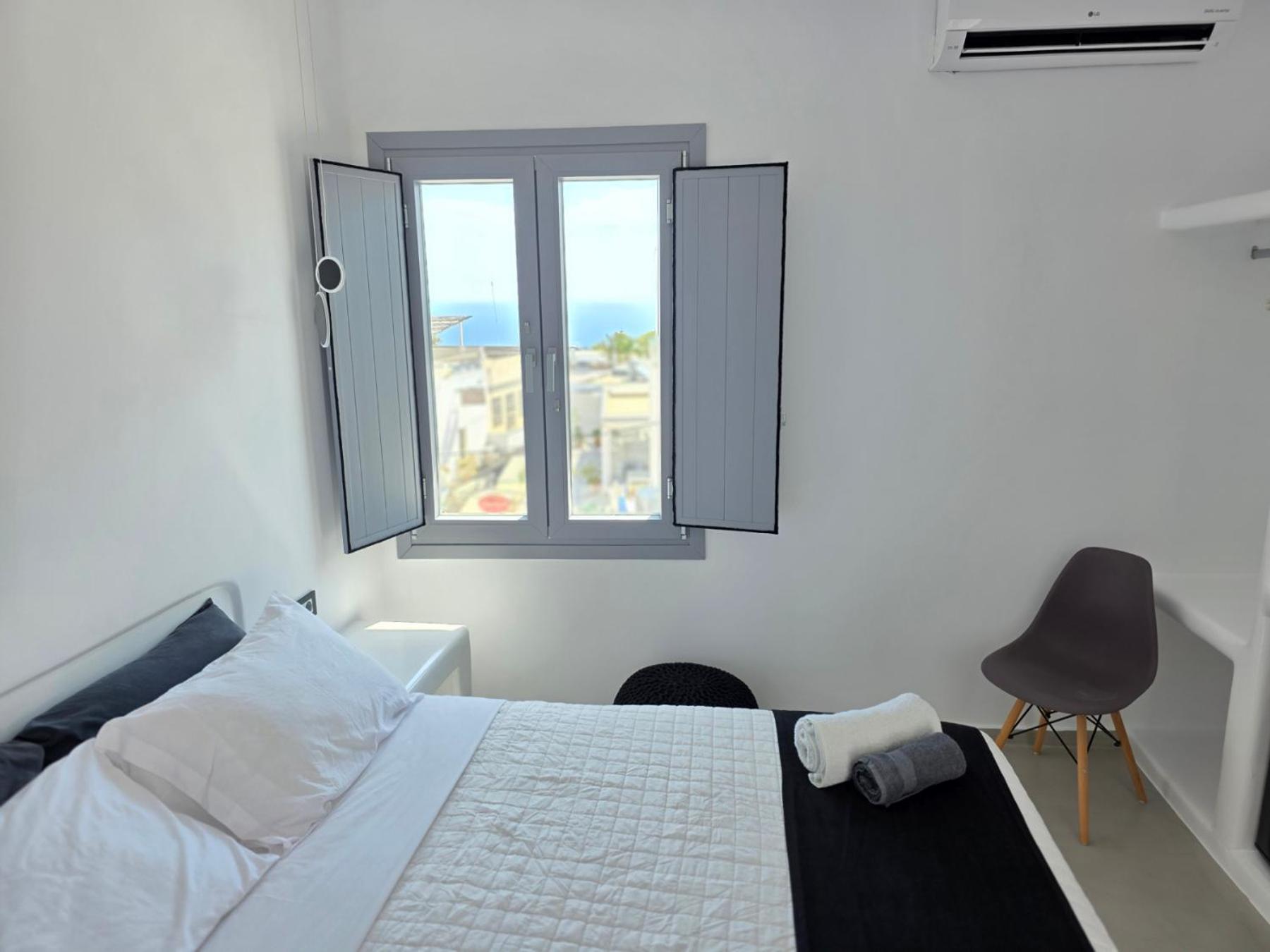 Tataki Family Hotel Fira  Exterior foto