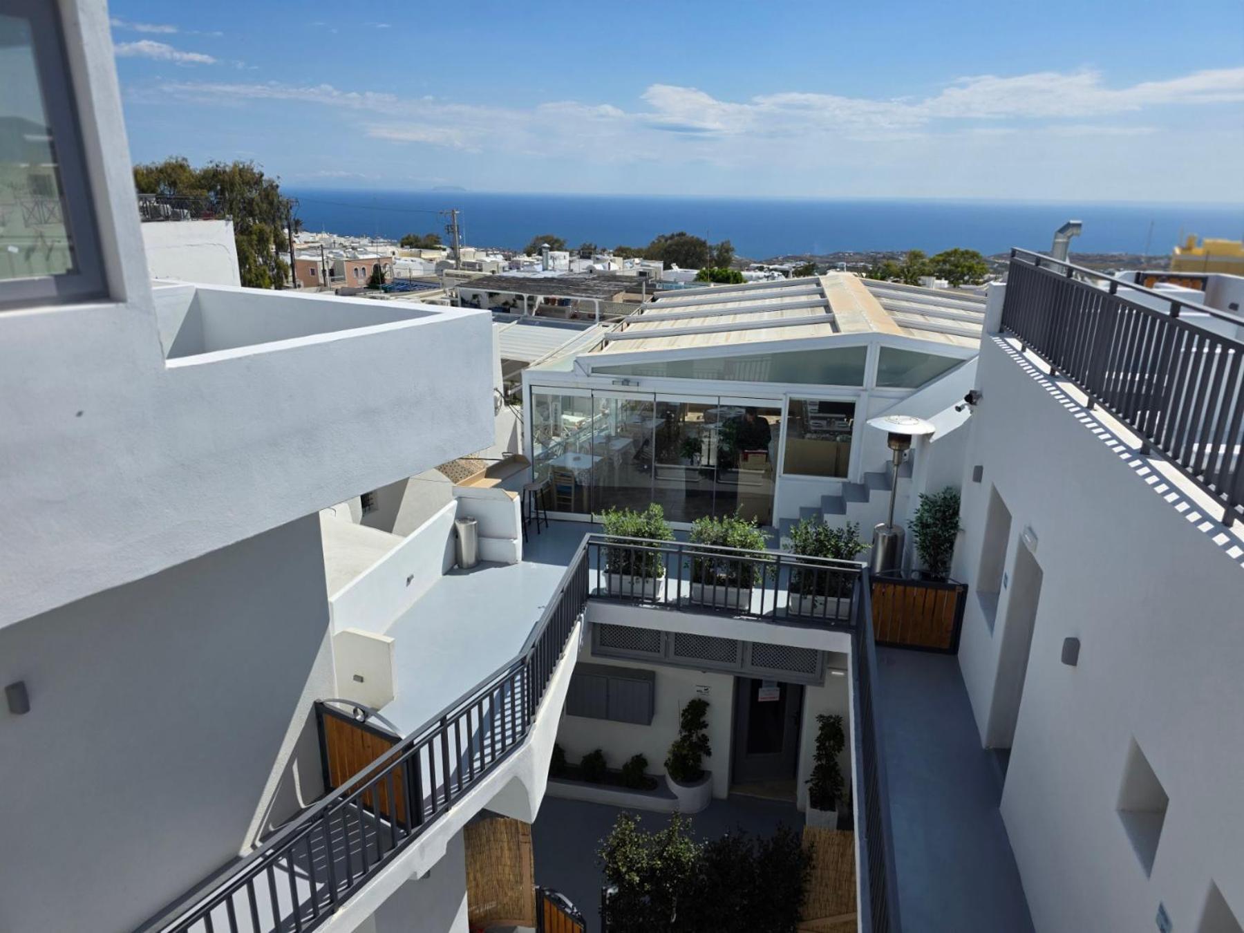 Tataki Family Hotel Fira  Exterior foto